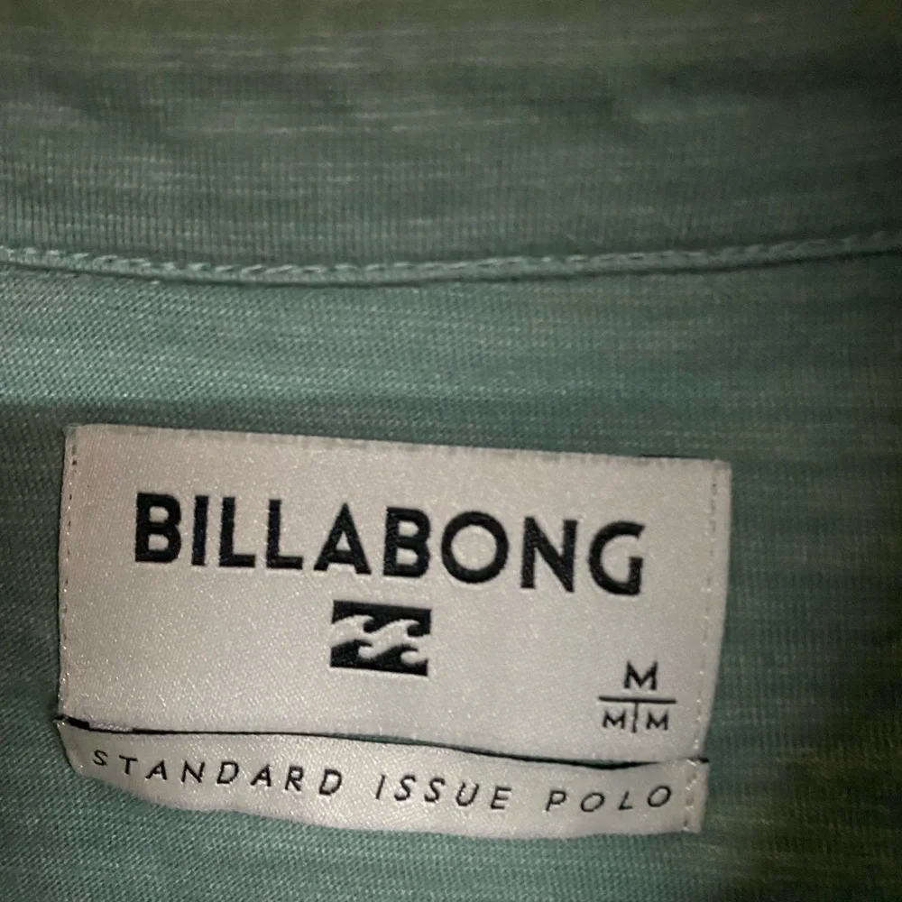 BILLABONG SEA GREEN MEN MEDIUM POLO POCKET SHIRT NWOT EUC - Picture 4 of 7